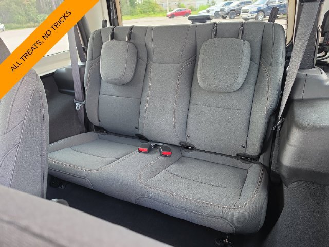 Certified 2025 Jeep Wrangler Sport AWD/4WD image 11