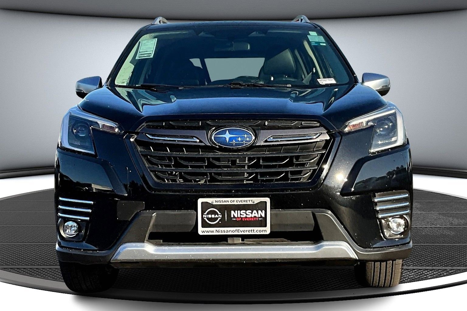 Used 2022 Subaru Forester Touring image 2