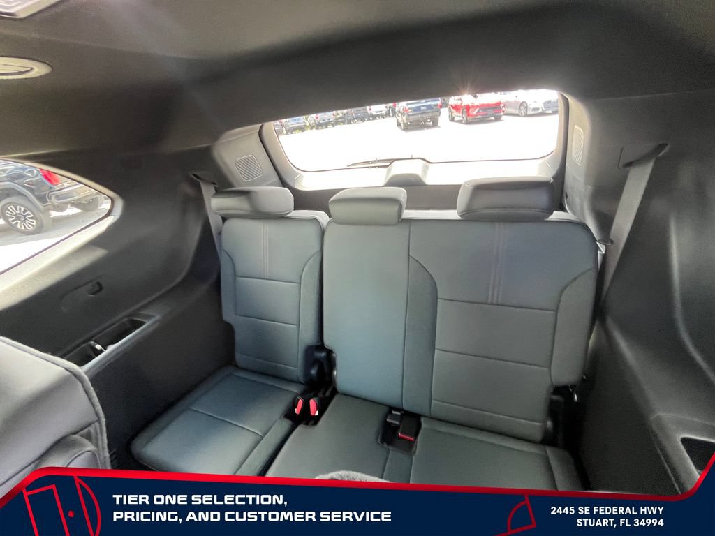 New 2026 GMC Acadia AT4 w/ Luxury Package AWD/4WD image 29