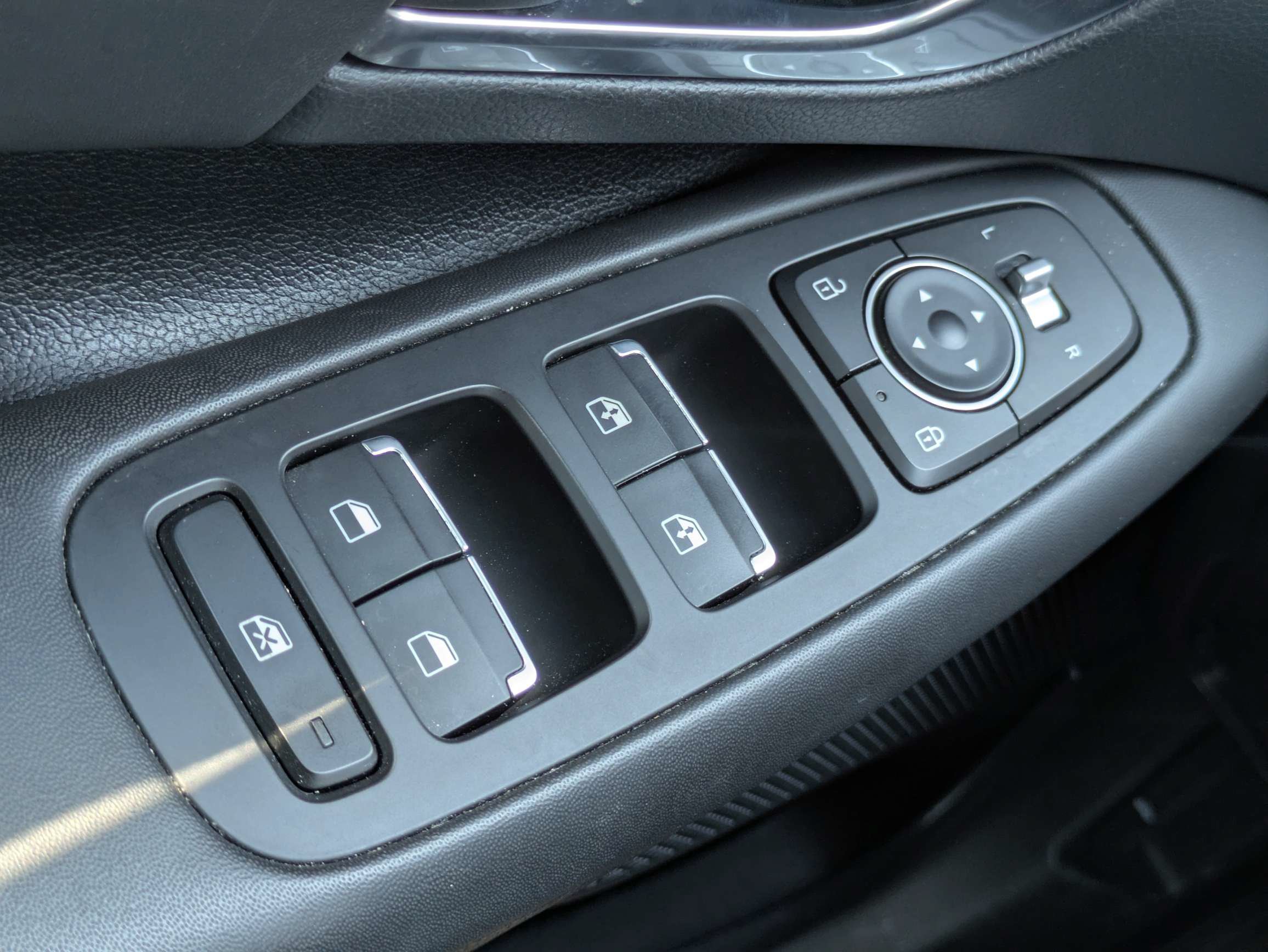 Used 2023 Hyundai Sonata SEL FWD image 12