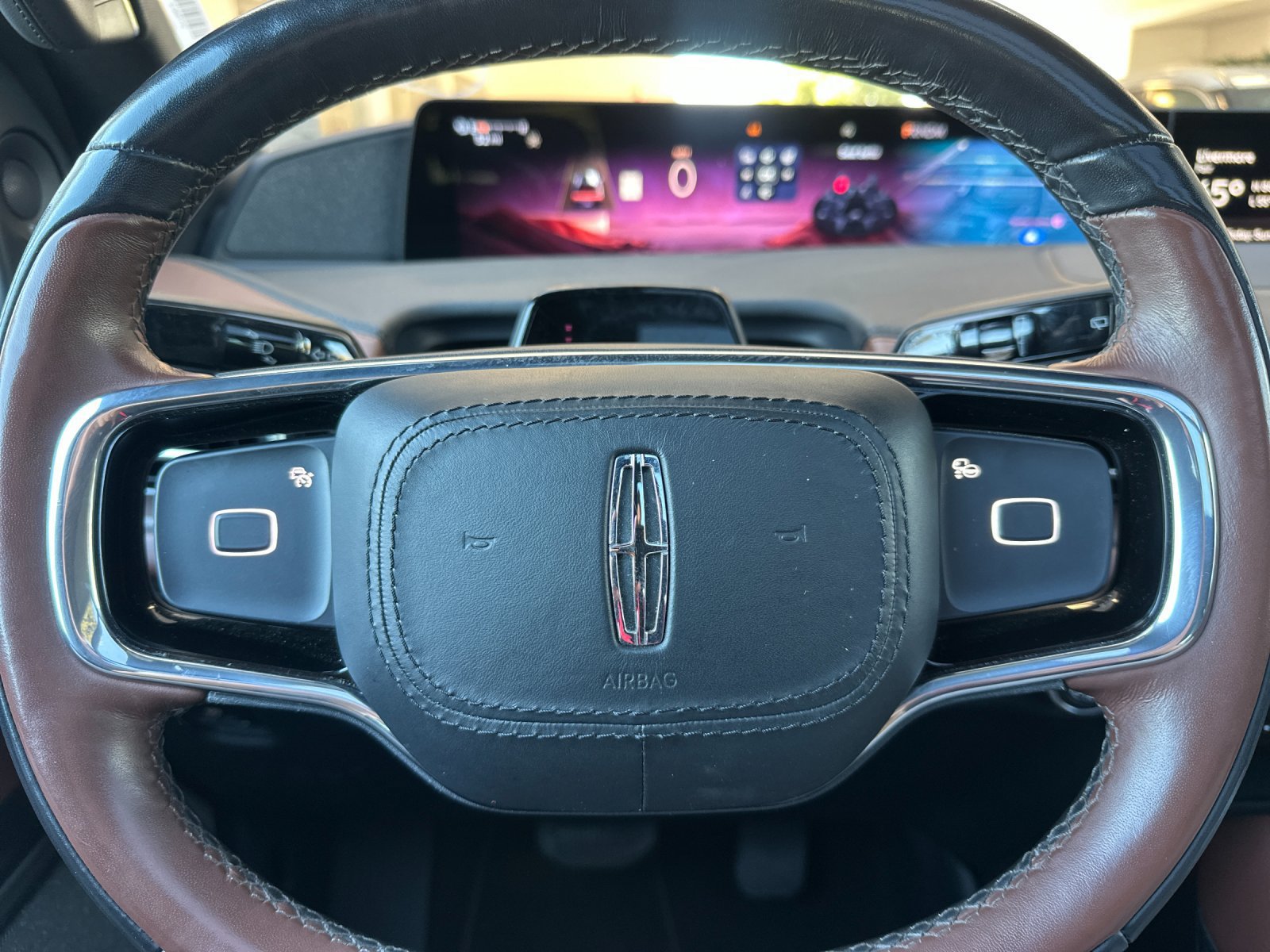 Certified 2025 Lincoln Navigator Reserve AWD/4WD image 27