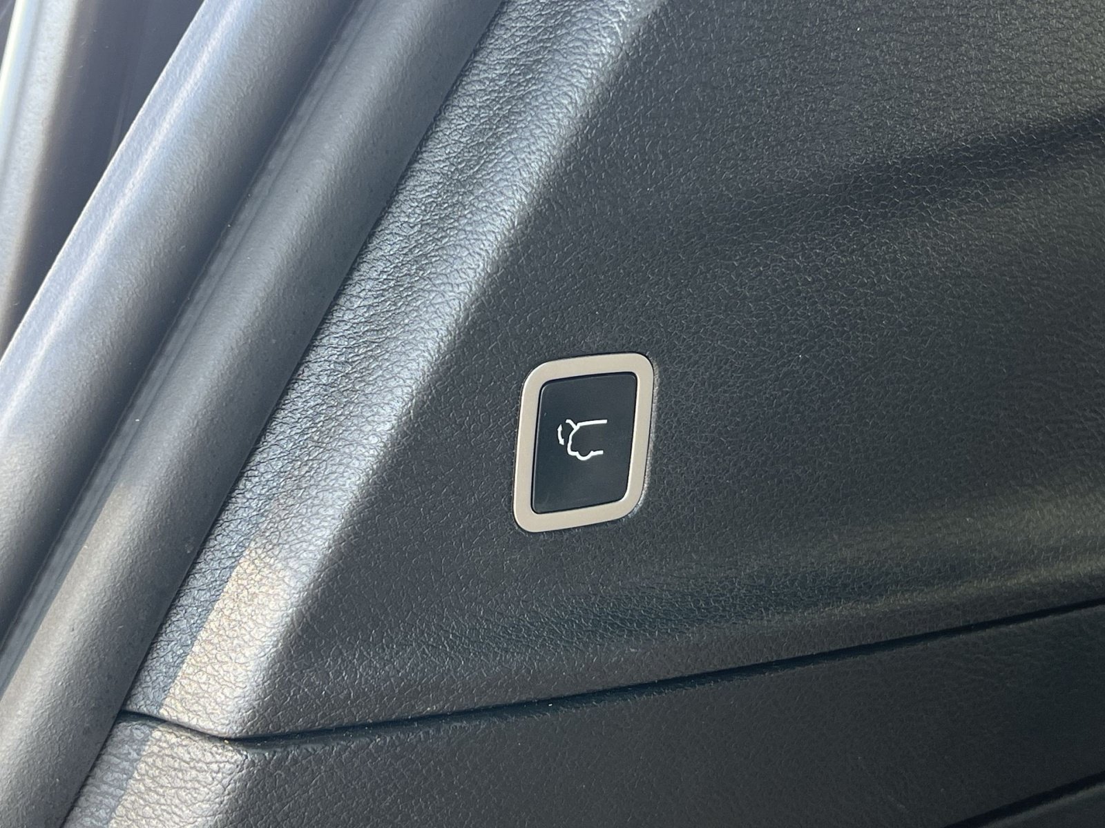 Used 2020 Chrysler Pacifica Touring-L Plus FWD image 25