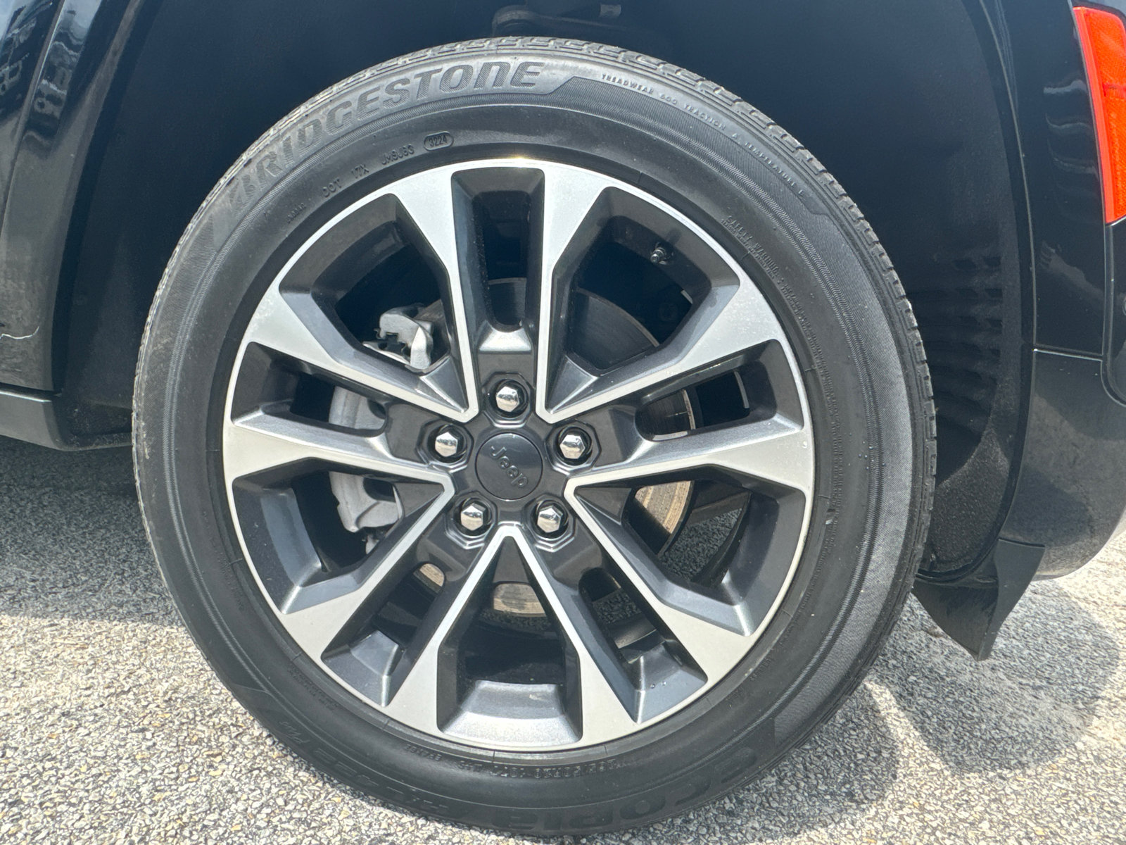 Certified 2025 Jeep Grand Cherokee L Overland w/ Advanced Protech Group III AWD/4WD image 15