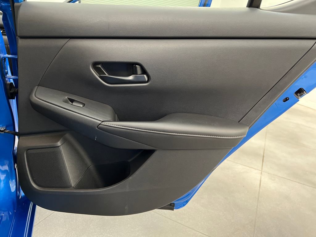 Used 2025 Nissan Sentra SV FWD image 17