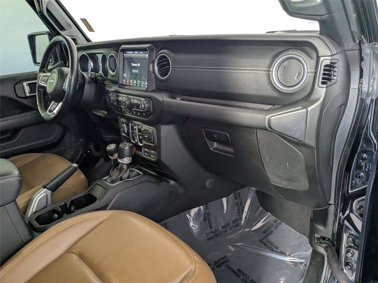 Used 2021 Jeep Wrangler Unlimited Sahara w/ Cold Weather Group image 25