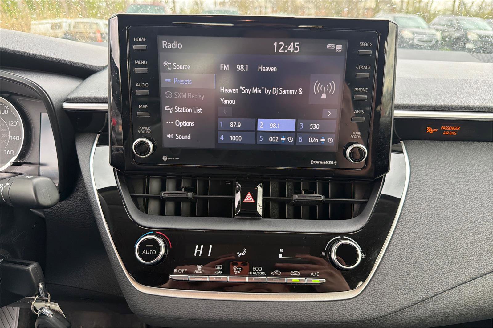Used 2022 Toyota Corolla LE FWD image 13