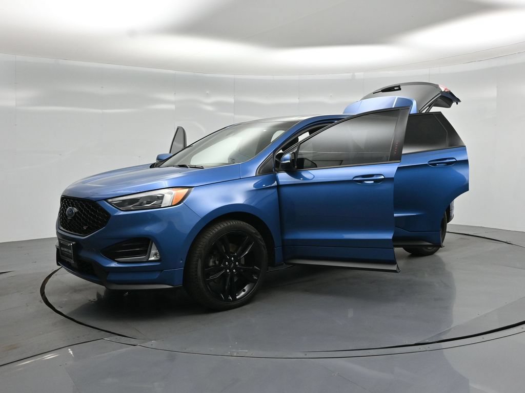 Certified 2019 Ford Edge ST w/ Equipment Group 401A AWD/4WD image 33