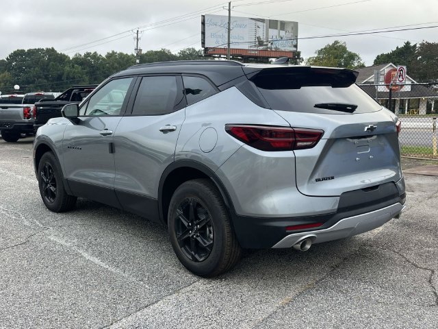 New 2026 Chevrolet Blazer LT w/ Midnight/Sport Edition FWD image 3