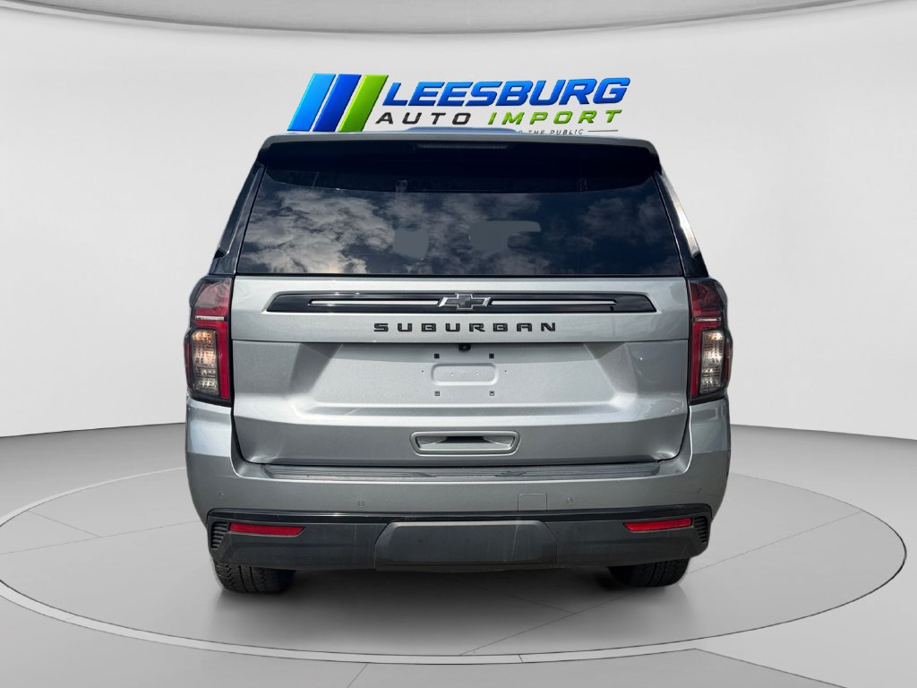 Used 2023 Chevrolet Suburban Z71 w/ Luxury Package AWD/4WD image 4