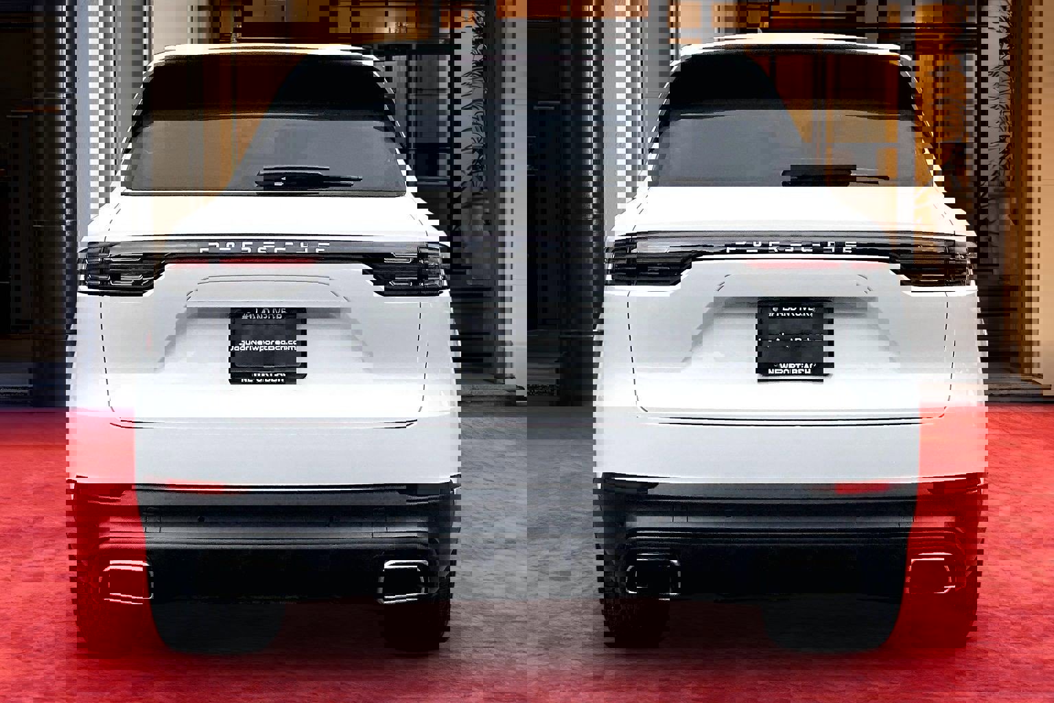 Used 2022 Porsche Cayenne Platinum Edition image 3