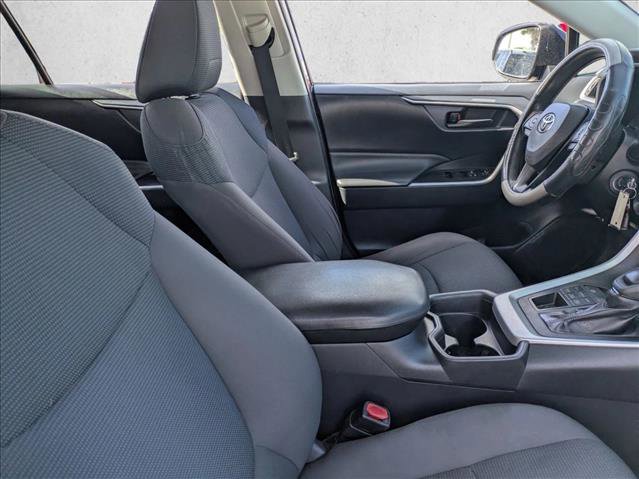 Used 2019 Toyota RAV4 LE image 19