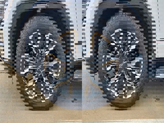 New 2025 GMC Sierra EV Denali image 9