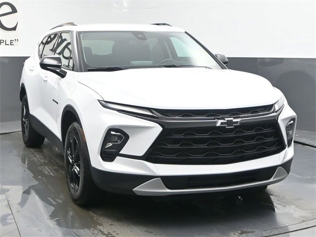 New 2025 Chevrolet Blazer LT w/ Midnight/Sport Edition image 29