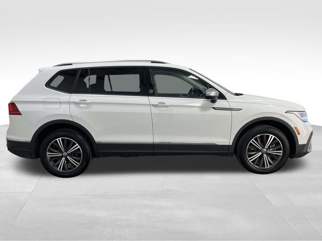 Used 2024 Volkswagen Tiguan Wolfsburg Edition image 2