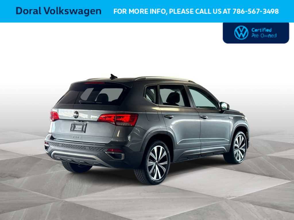 Certified 2022 Volkswagen Taos SE FWD image 8