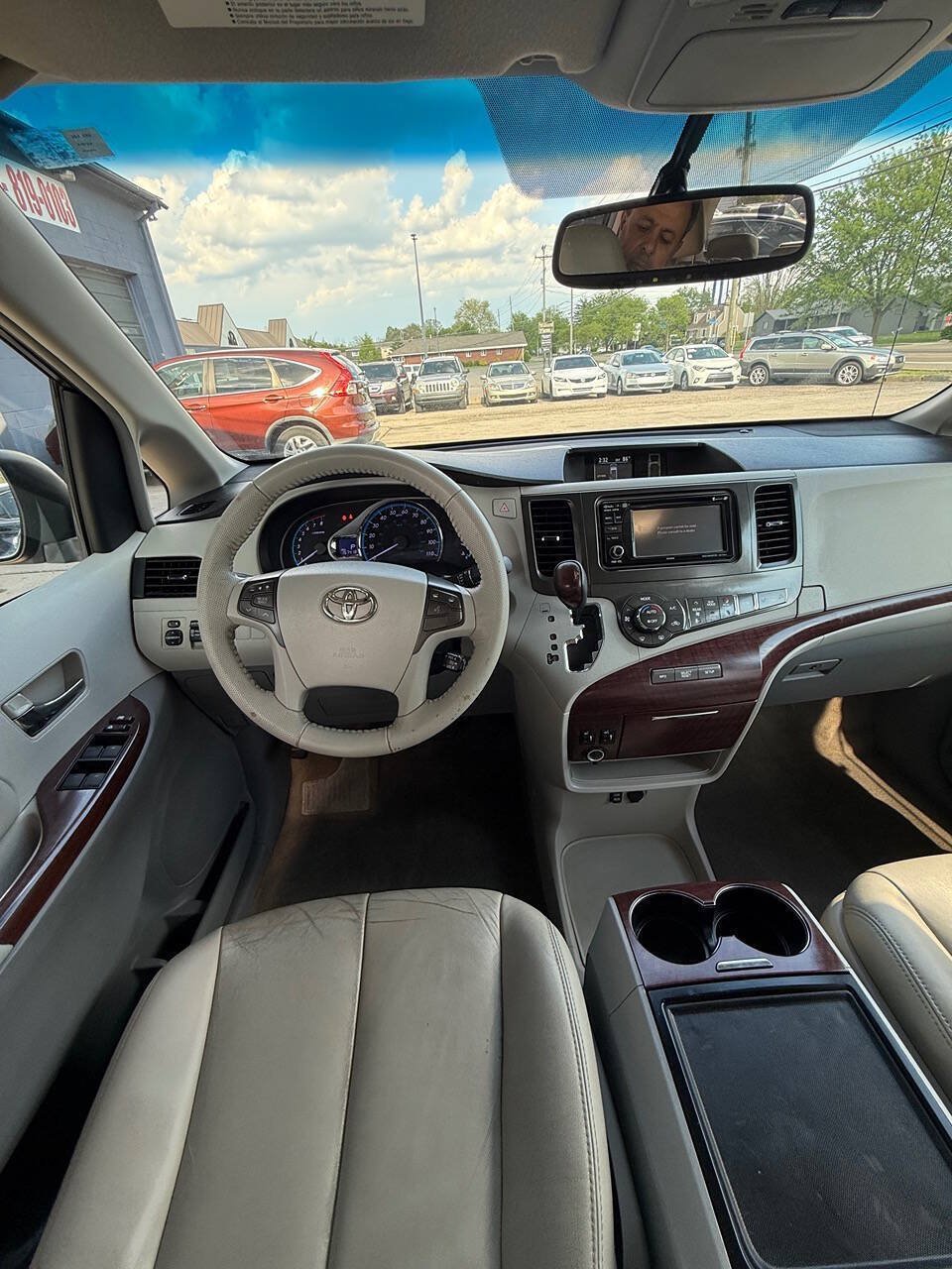Used 2013 Toyota Sienna XLE FWD image 15