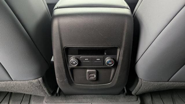 Certified 2024 Buick Enclave Essence FWD image 28