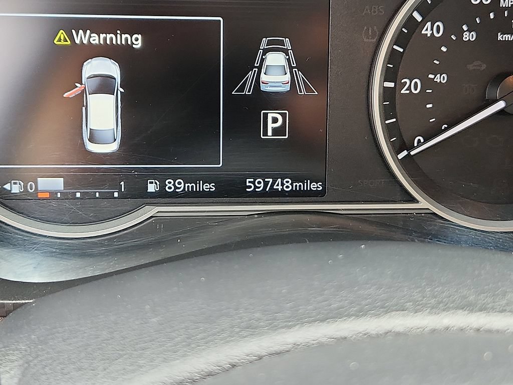Used 2021 Nissan Versa SV FWD image 14