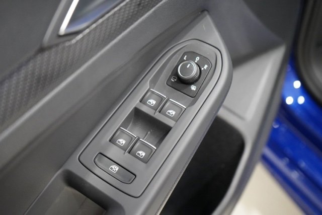 Used 2024 Volkswagen Golf R image 22