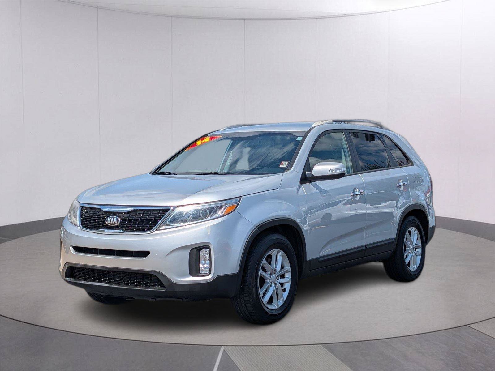 Used 2014 Kia Sorento LX FWD image 1