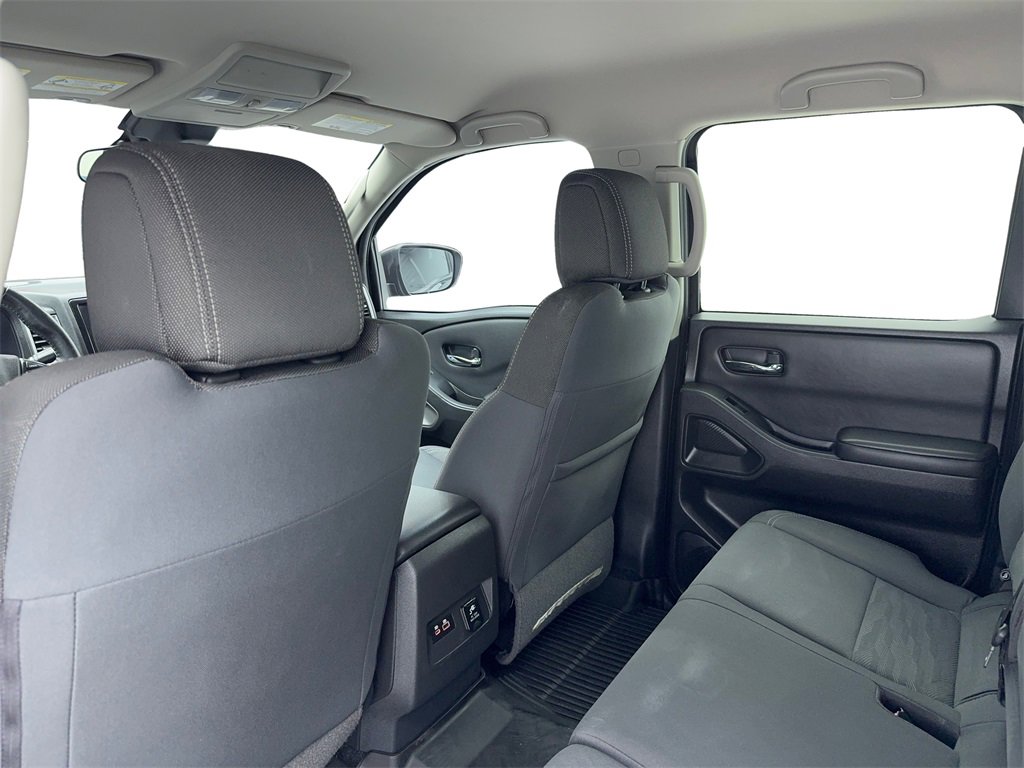 Used 2023 Nissan Frontier SV w/ SV Convenience Package image 41