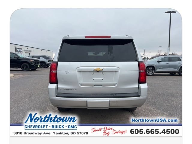 Used 2015 Chevrolet Suburban LT w/ Luxury Package AWD/4WD image 34