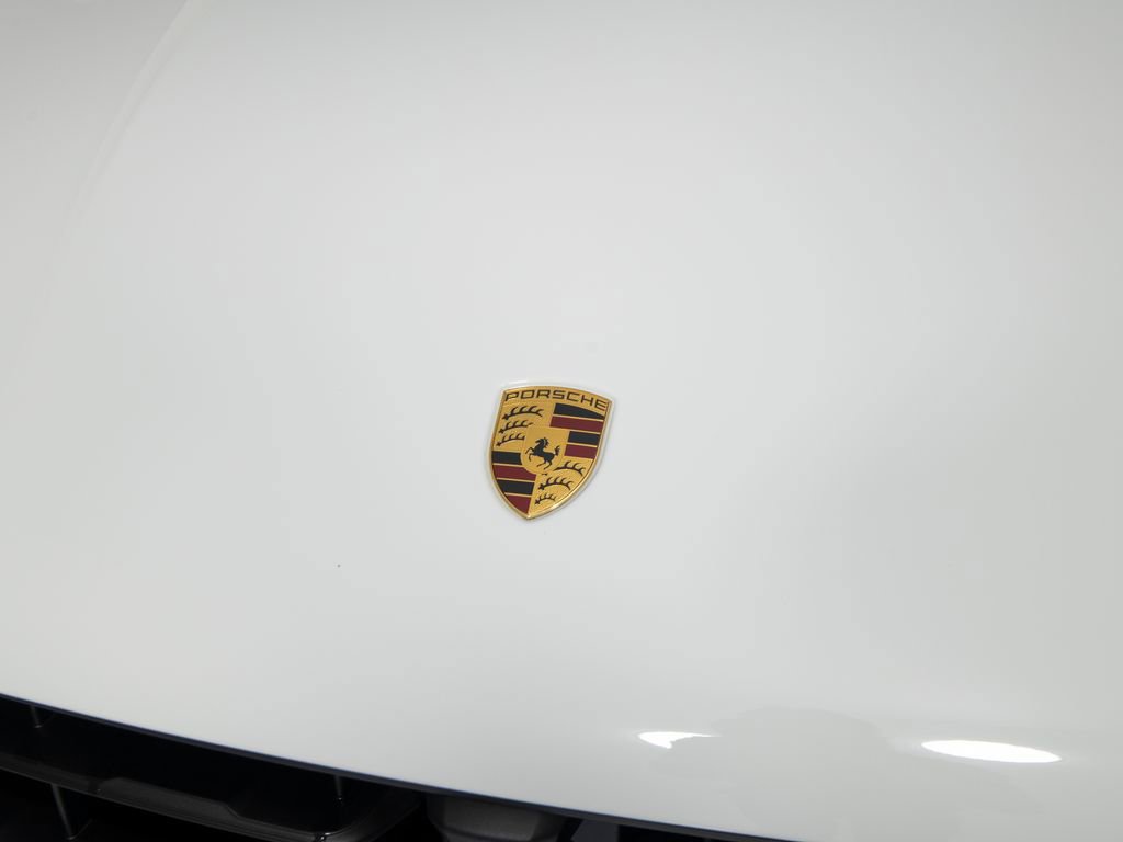 Certified 2026 Porsche Macan AWD/4WD image 37