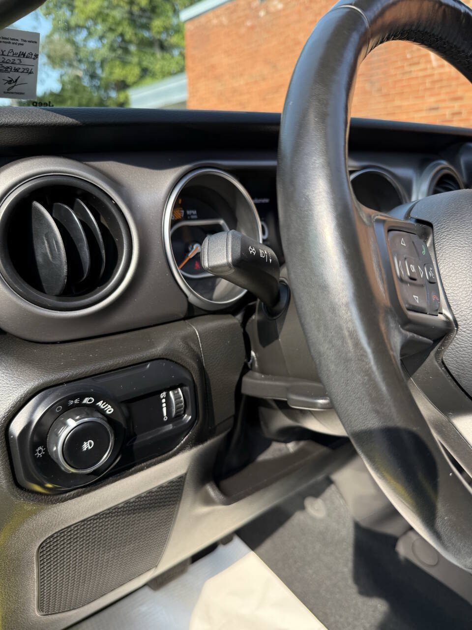 Used 2023 Jeep Wrangler Unlimited Sport AWD/4WD image 13