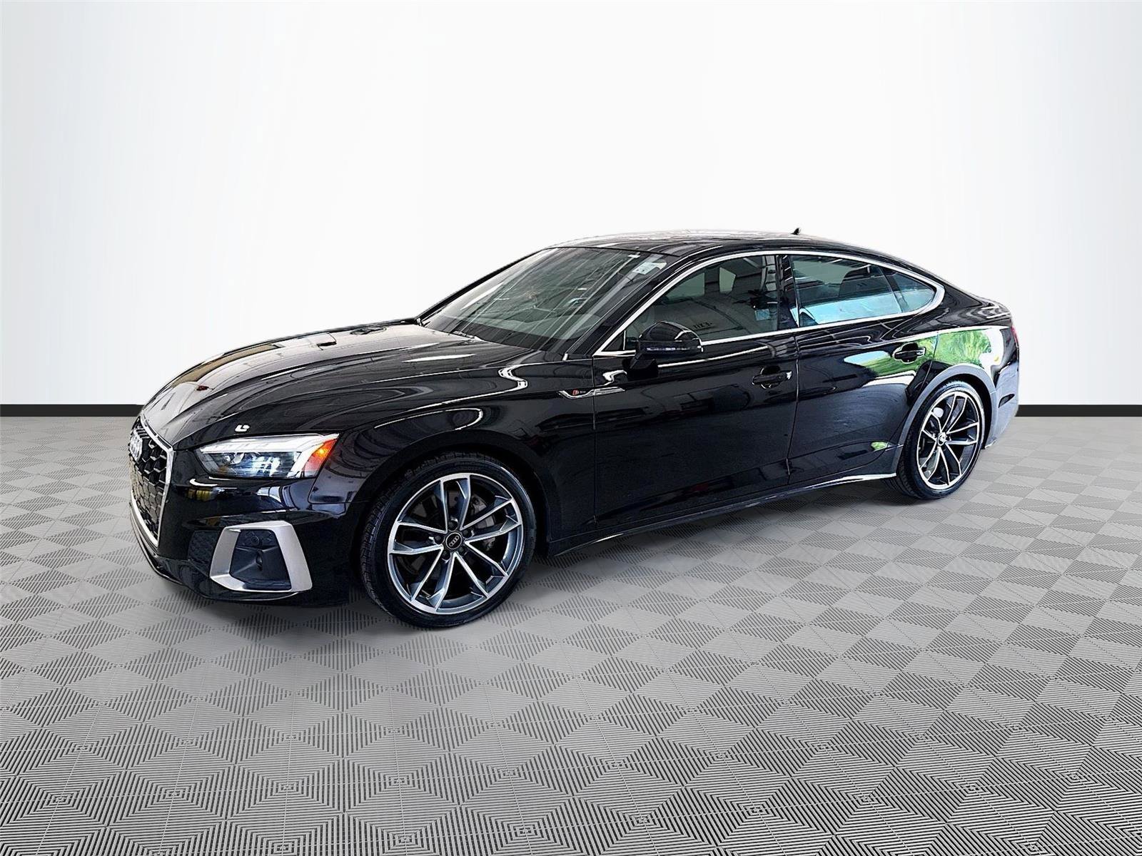 Used 2024 Audi A5 2.0T Premium Plus w/ Premium Plus AWD/4WD image 3