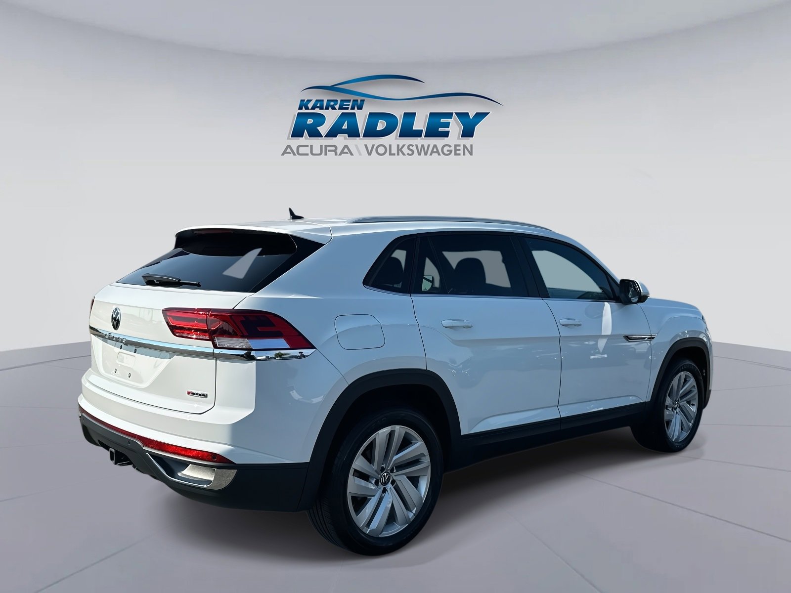 Certified 2022 Volkswagen Atlas Cross Sport SE image 18