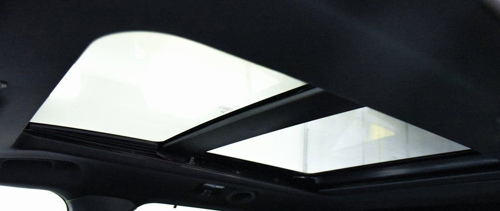 Used 2021 Ford Explorer ST w/ ST Street Pack image 33