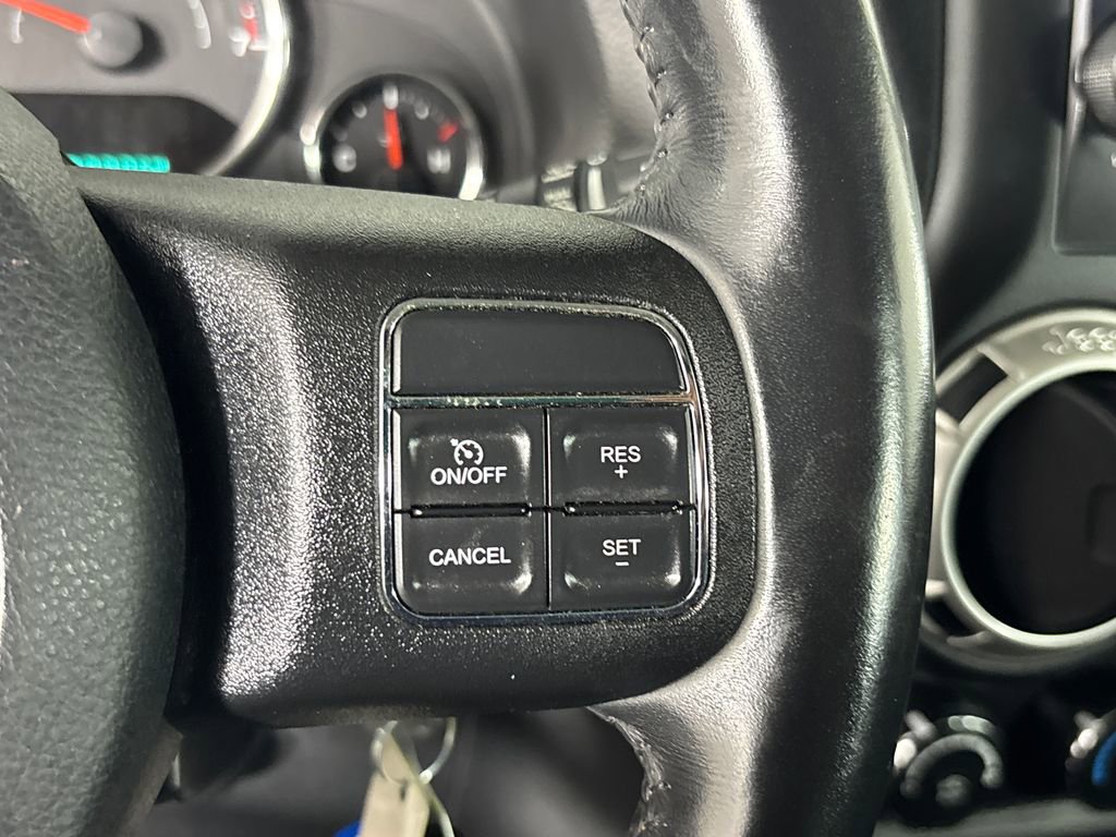 Used 2016 Jeep Wrangler Unlimited Sahara w/ Connectivity Group image 15