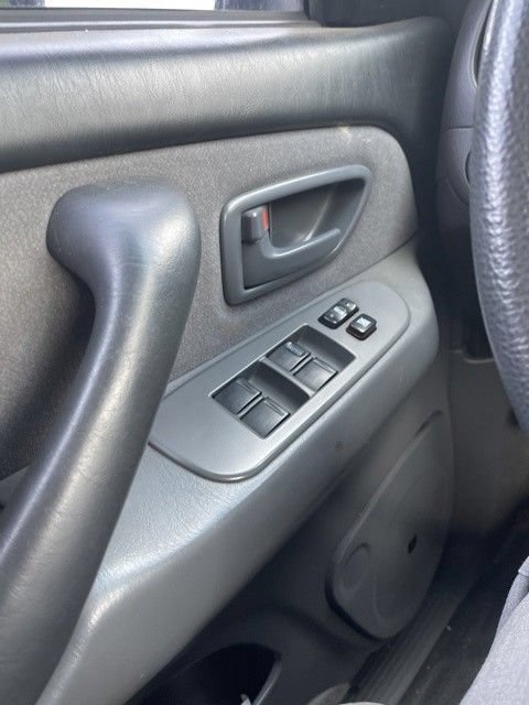 Used 2004 Toyota Tundra SR5 w/ TRD Off-Road Pkg AWD/4WD image 14