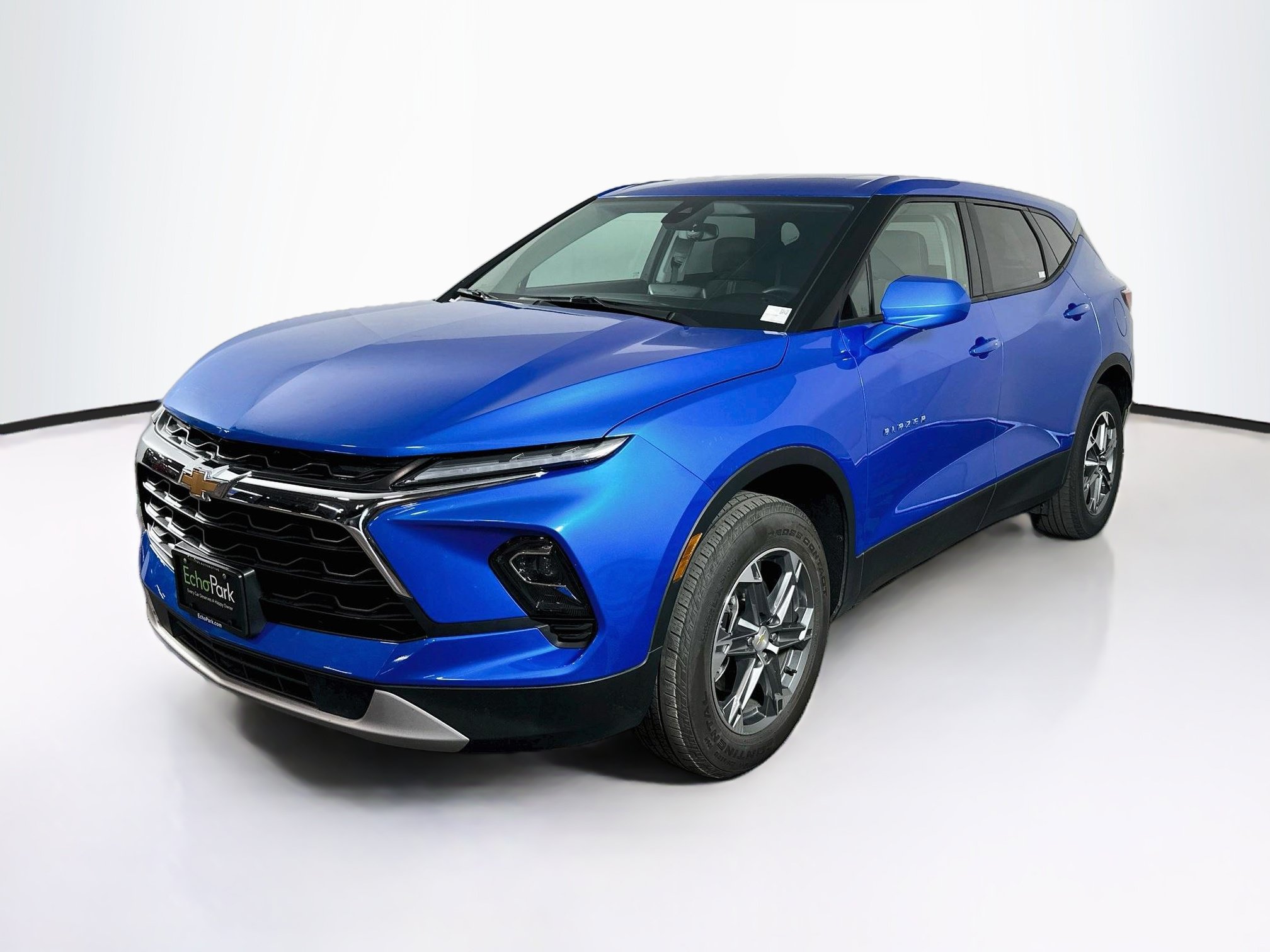 Used 2026 Chevrolet Blazer LT FWD image 3
