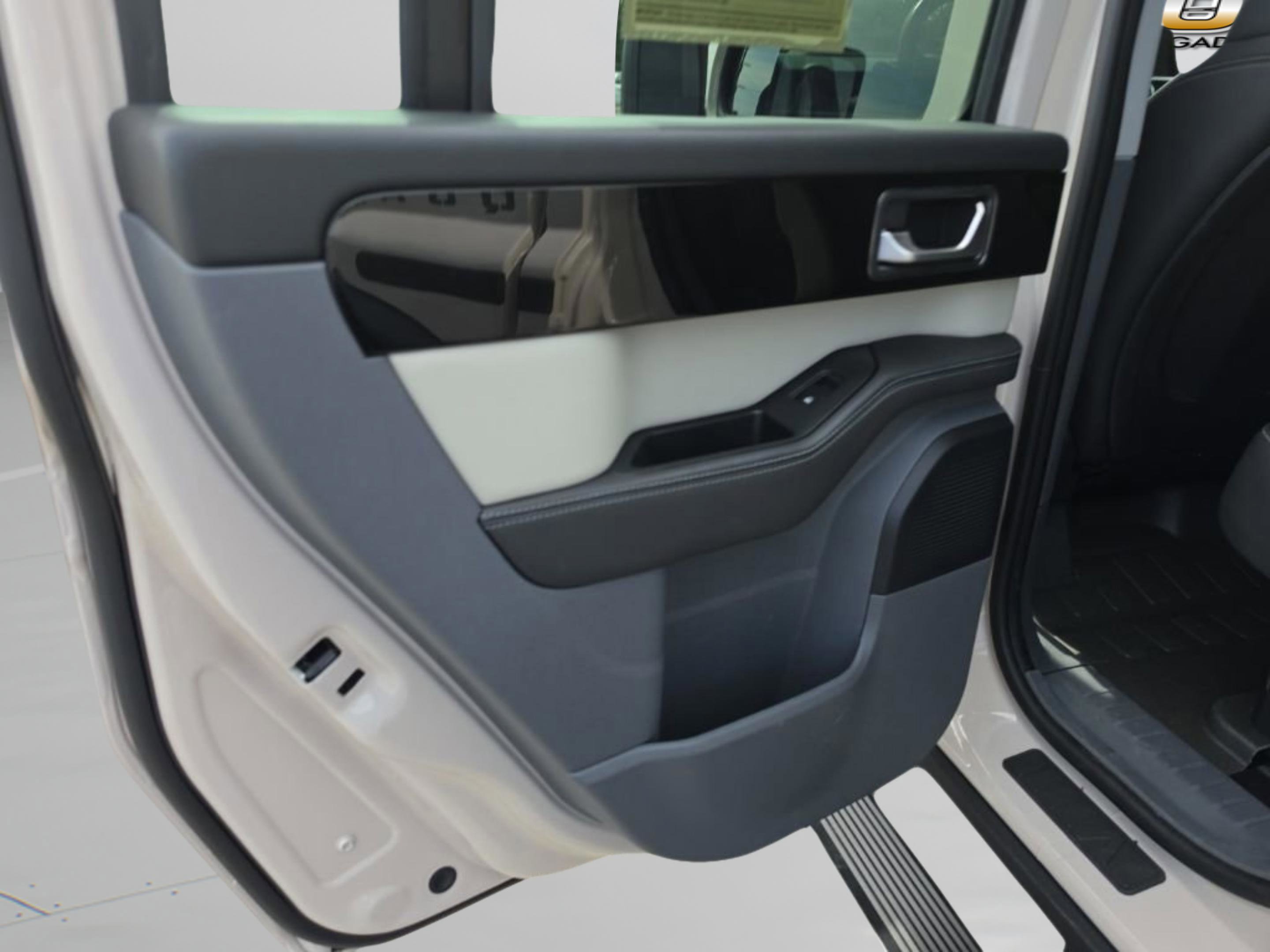 Used 2025 INEOS Grenadier Trialmaster Edition image 29