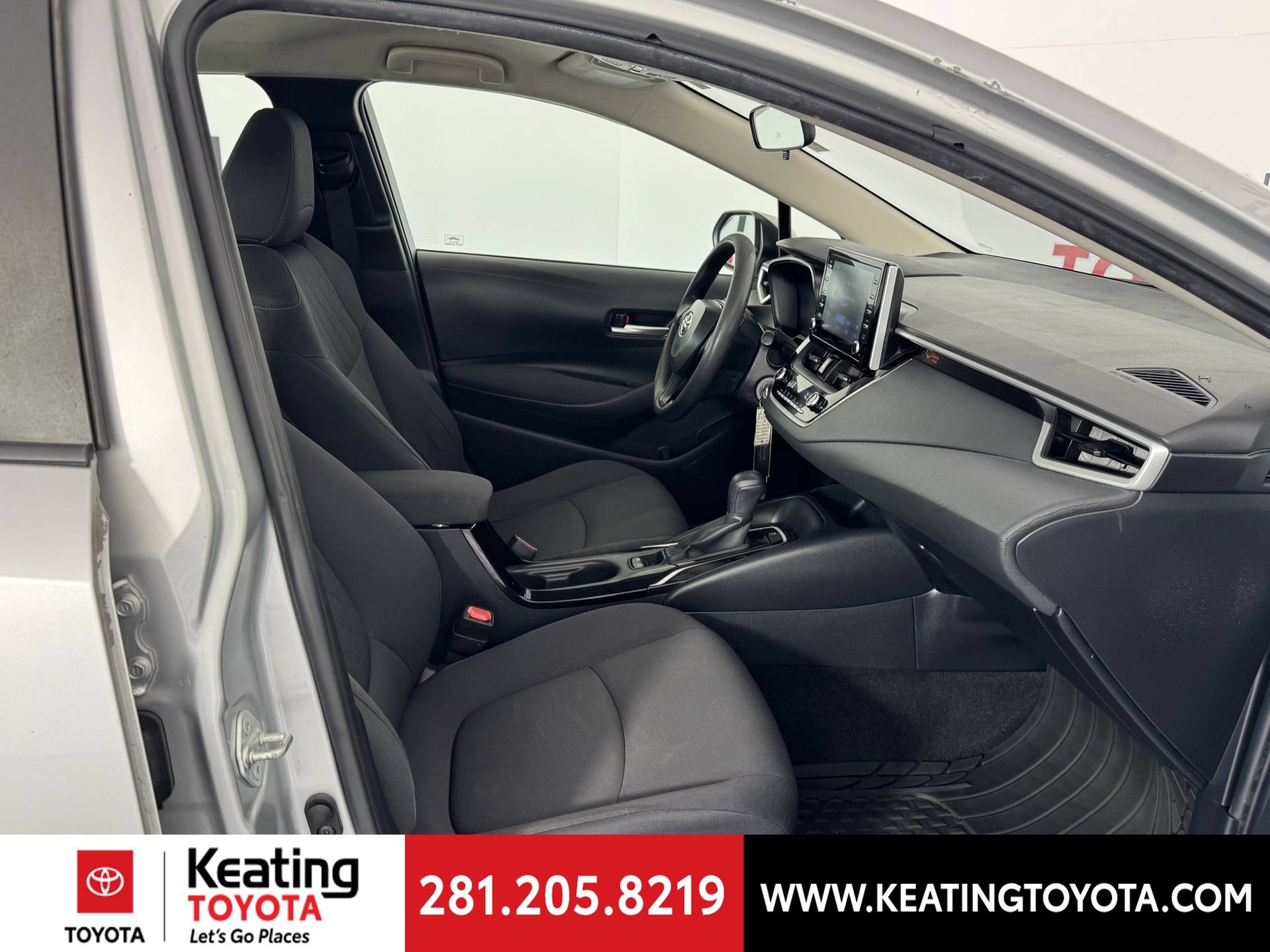 Used 2020 Toyota Corolla LE FWD image 20