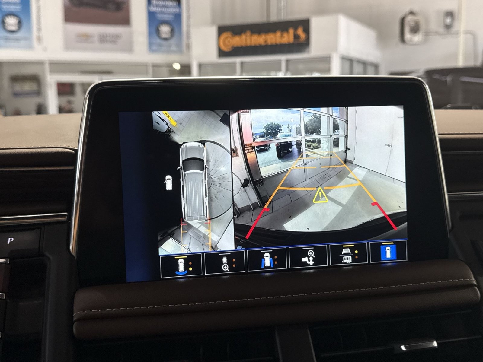 Used 2022 Chevrolet Tahoe High Country AWD/4WD image 20