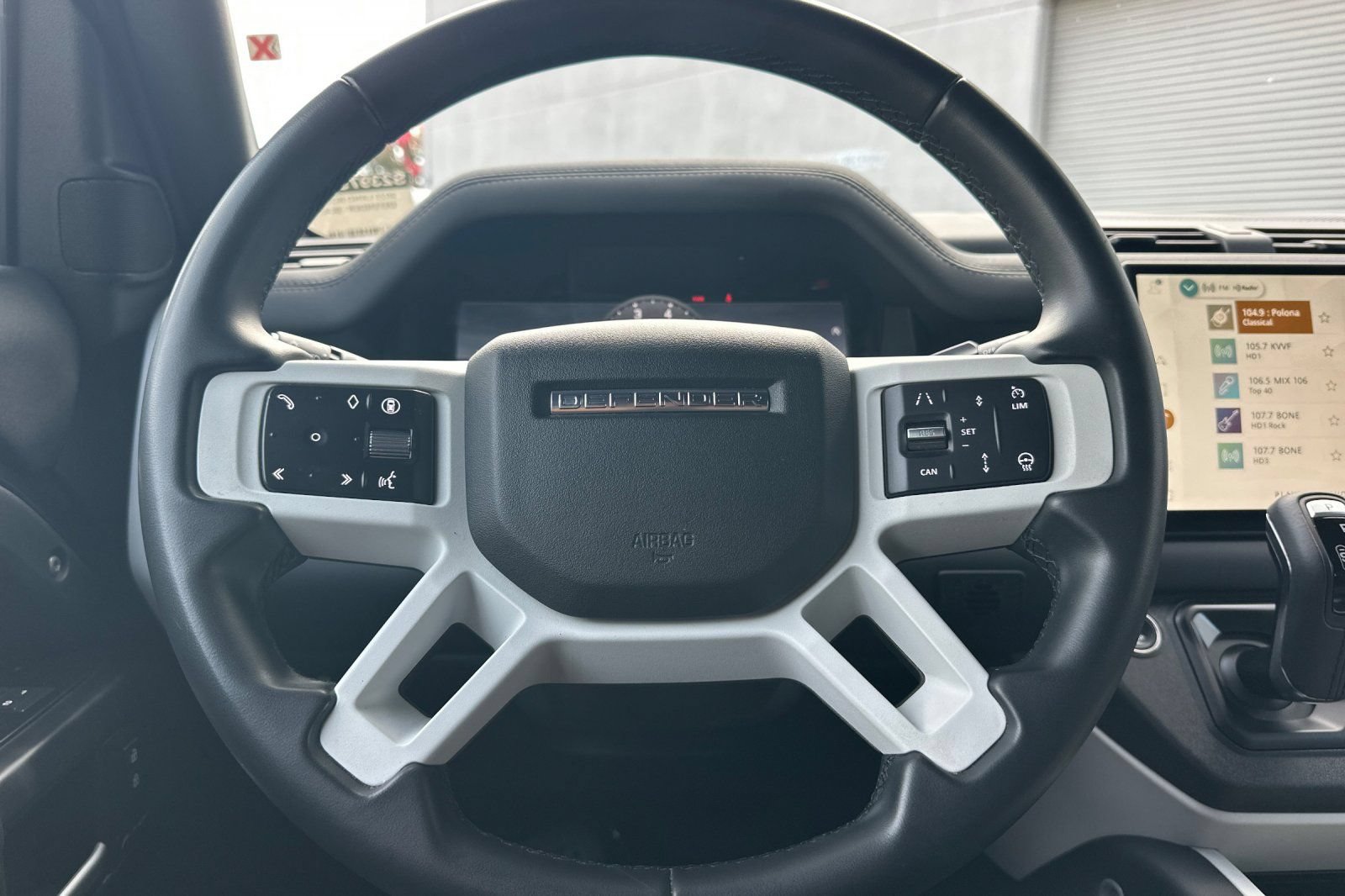 Used 2025 Land Rover Defender 110 S AWD/4WD image 23