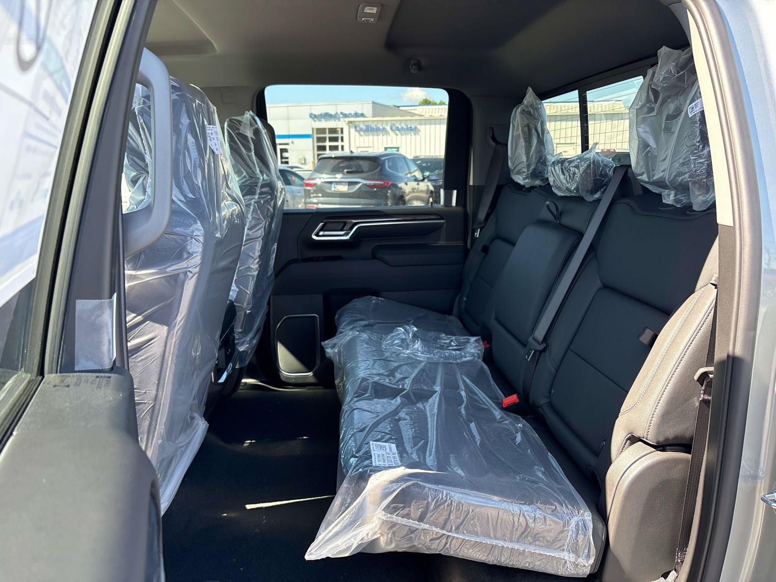 New 2026 Chevrolet Silverado 3500 LTZ w/ LTZ Plus Package AWD/4WD image 9