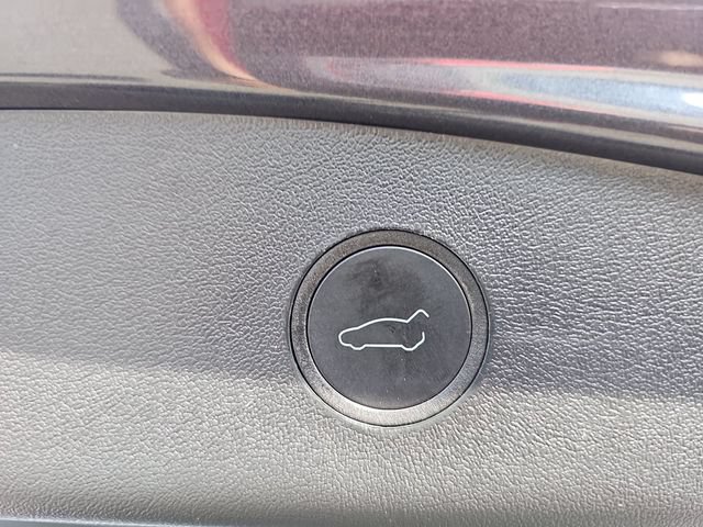 Used 2023 Tesla Model 3 Standard Range RWD image 30