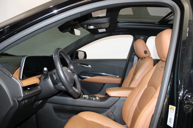 Certified 2024 Cadillac XT4 Sport AWD/4WD image 8