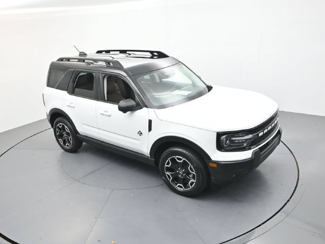 Used 2025 Ford Bronco Sport Outer Banks w/ Outer Banks Tech Package+ AWD/4WD image 36