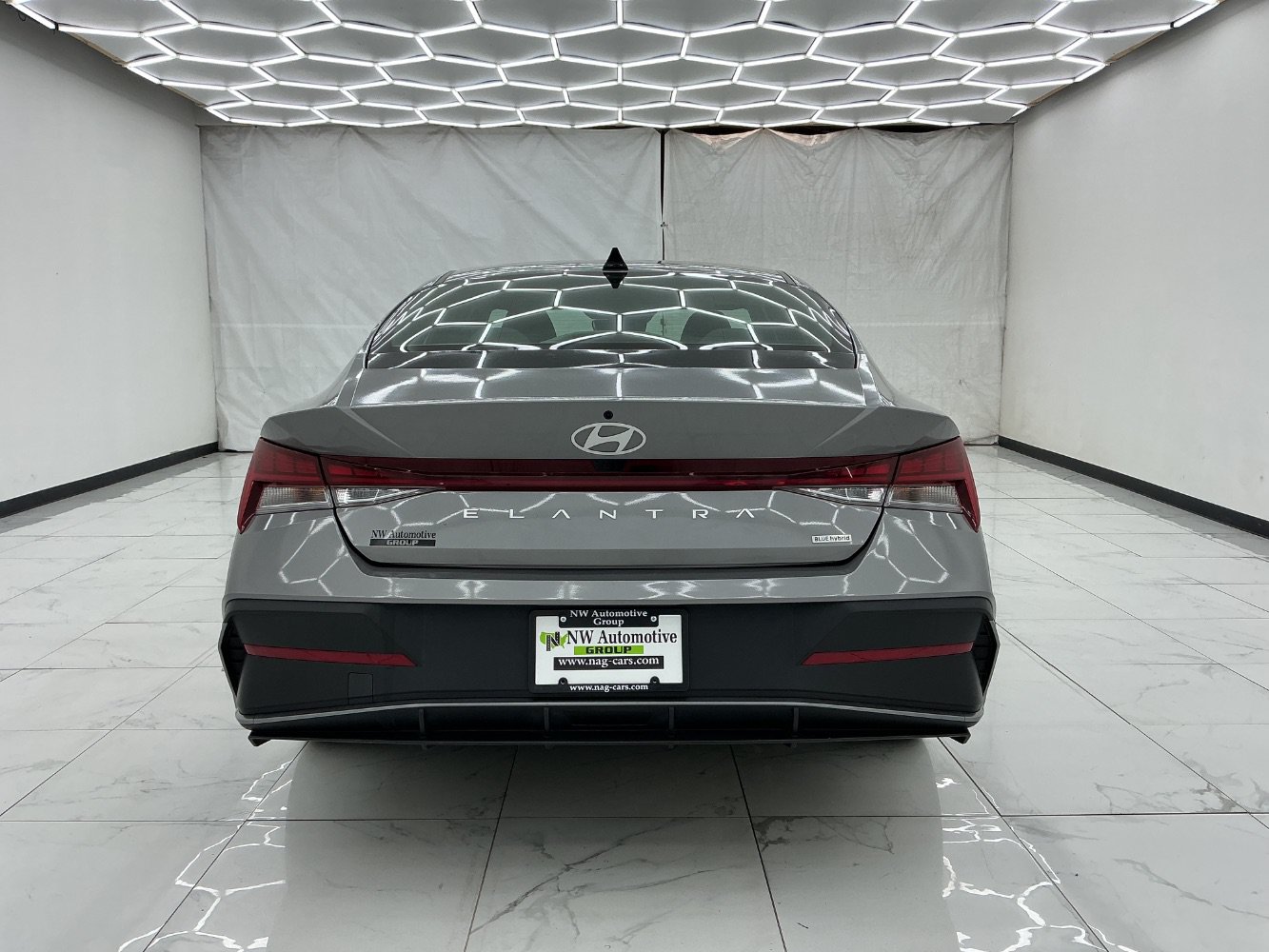 Used 2024 Hyundai Elantra Blue FWD image 10