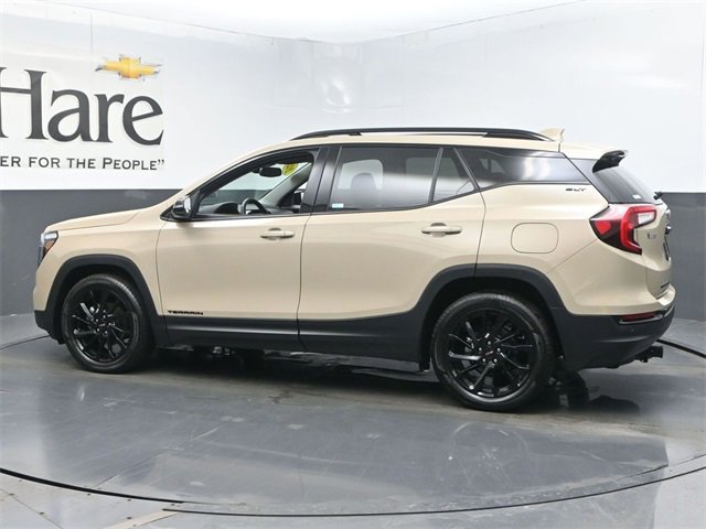 Used 2023 GMC Terrain SLT w/ Elevation Edition image 51