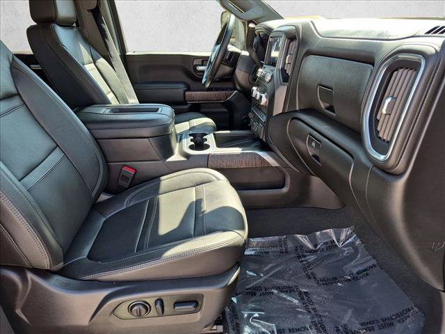 Used 2022 GMC Sierra 3500 Denali w/ Denali Ultimate Package AWD/4WD image 22