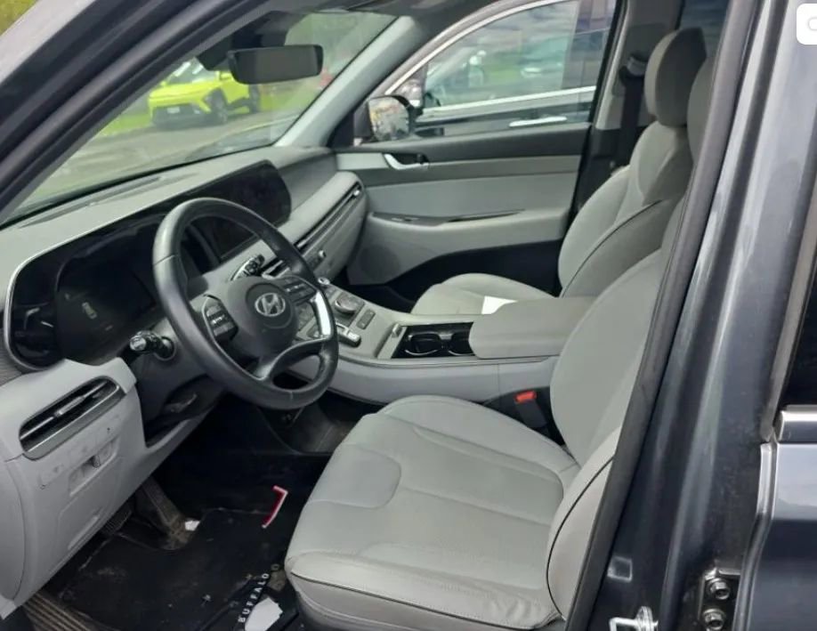 Used 2024 Hyundai Palisade SEL AWD/4WD image 3