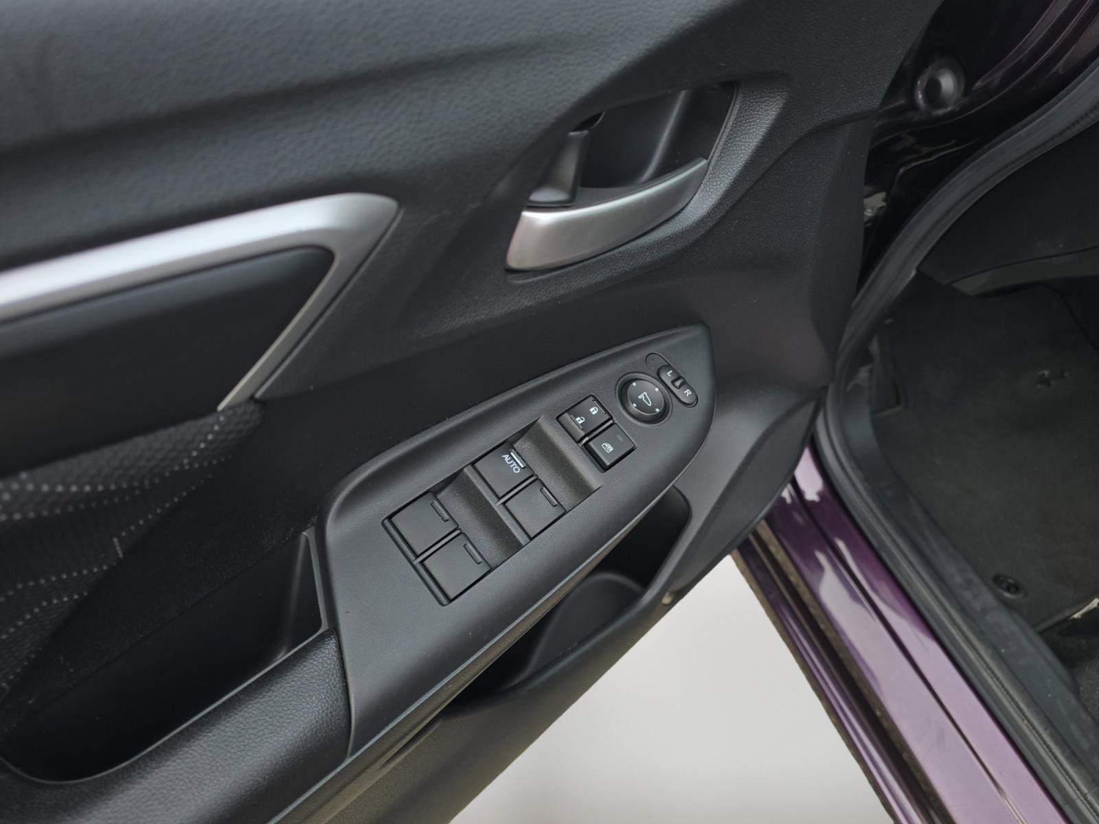 Used 2016 Honda Fit EX image 22