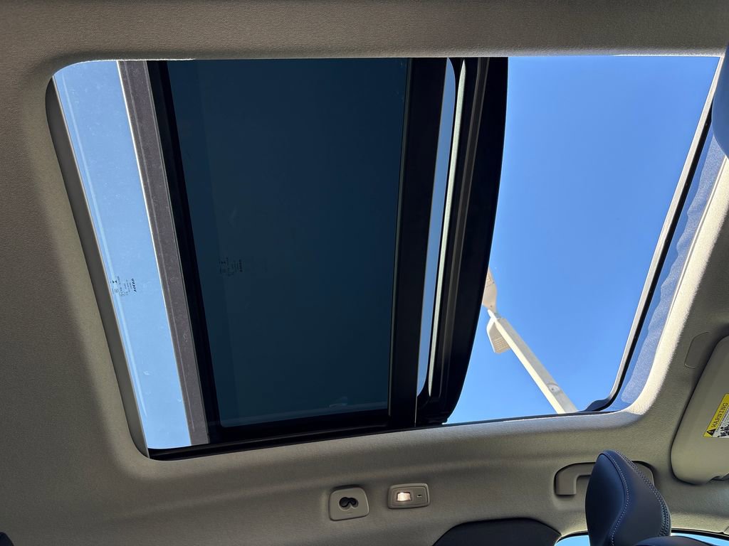 New 2026 Volvo XC40 B5 Ultra AWD/4WD image 18