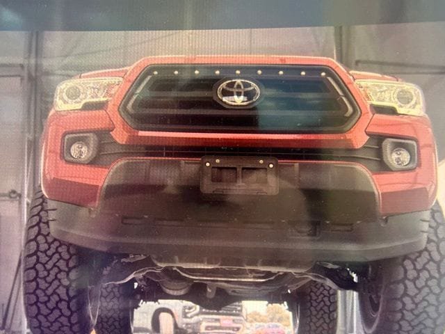 Used 2023 Toyota Tacoma SR AWD/4WD image 11