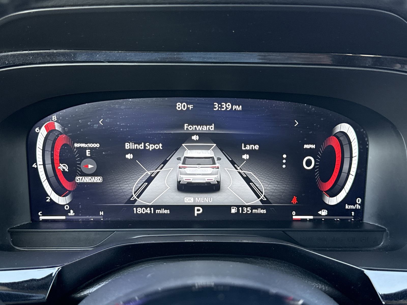 Used 2024 Nissan Pathfinder Platinum image 23